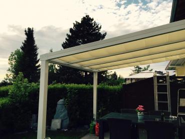 Sonnensegel für Ter.-Dach mit VSG 2 x 1,5 m; 3 Bahnen